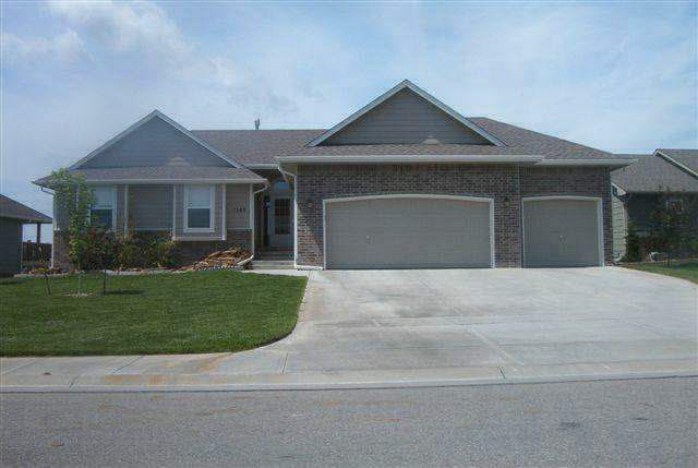 1343 Hilltop, Derby, KS 67037