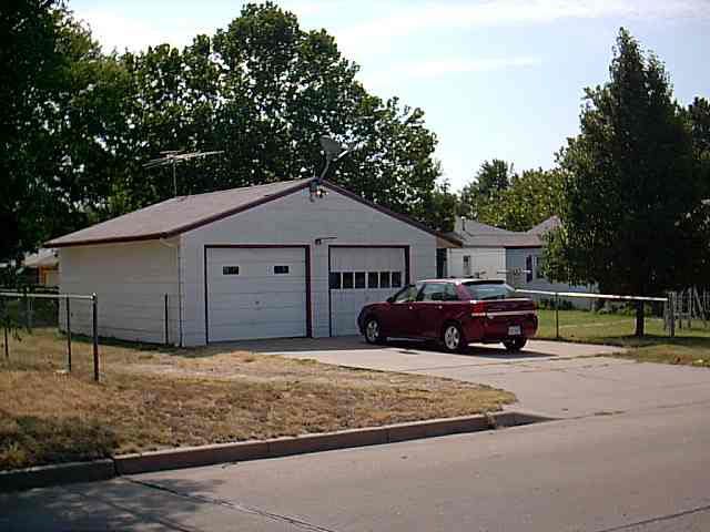 430 W Blake, Wichita, KS 67213