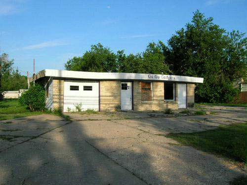 3530 N Arkansas, Wichita, KS 67204