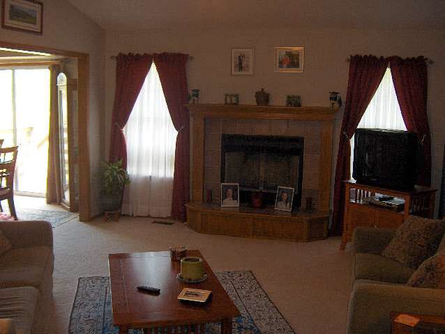 548 N Ridgehurst, Wichita, KS 67230