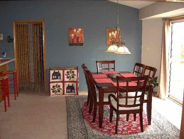 548 N Ridgehurst, Wichita, KS 67230