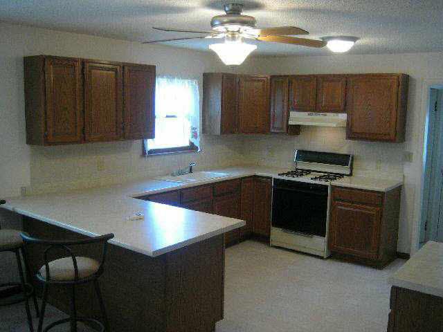 604 E 57th Str S, Wichita, KS 67216
