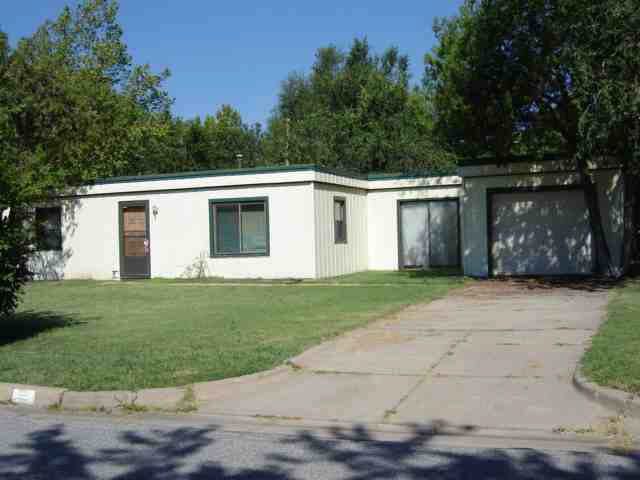 715 S Apache APACHE, Wichita, KS 67207