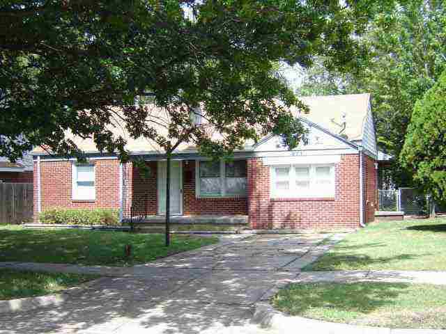 671 S Apache, Wichita, KS 67207