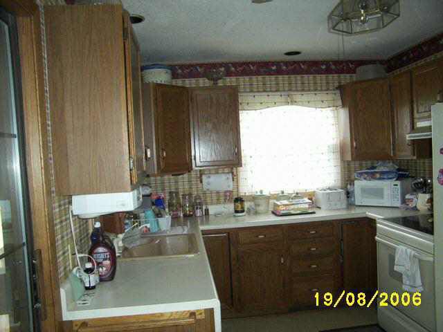 503 S Wire Ave, Haysville, KS 67060