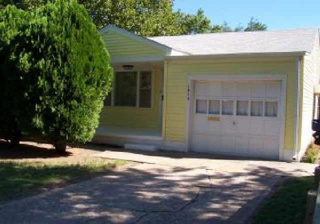 1415 Alta, Wichita, KS 67207