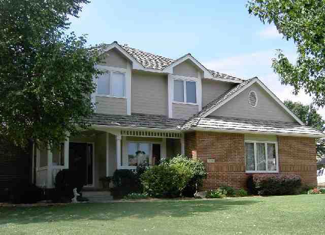 1631 E Blue Spruce, Derby, KS 67037
