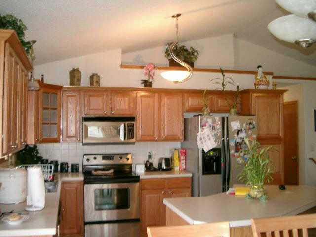 1706 S Christopher, Wichita, KS 67207
