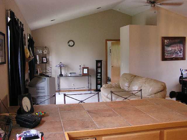 5234 E 49th N, Bel Aire, KS 67220
