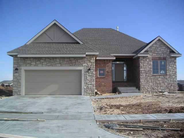 2424 Sawgrass Ct, Derby, KS 67037