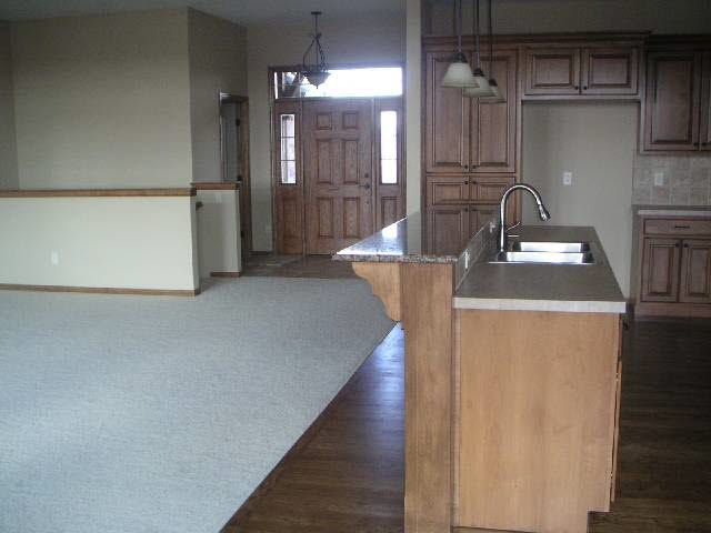 2424 Sawgrass Ct, Derby, KS 67037