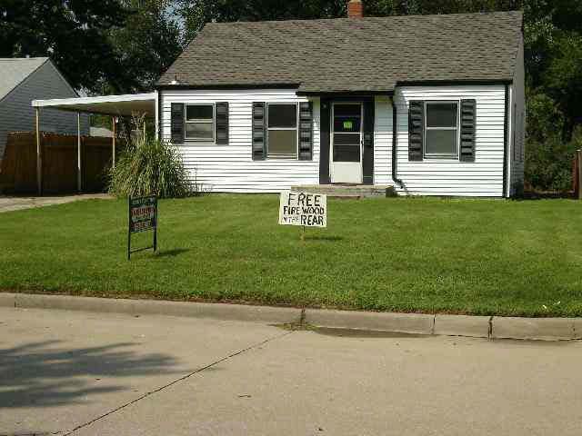 2221 S Ida, Wichita, KS 67211