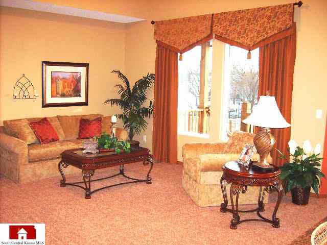 1901 Quail Hl, Derby, KS 67037