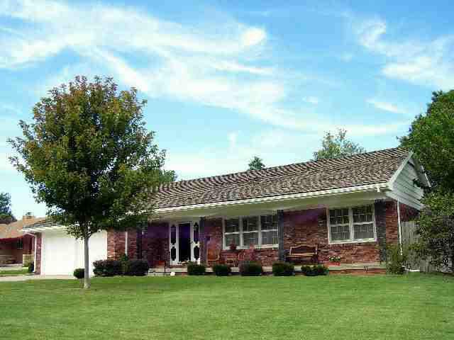 6418 E 15th St, Wichita, KS 67206