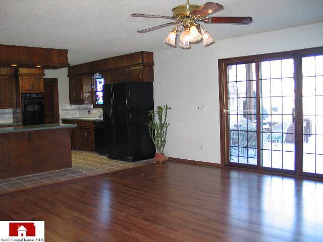 1320 Reece Rd, Goddard, KS 67052