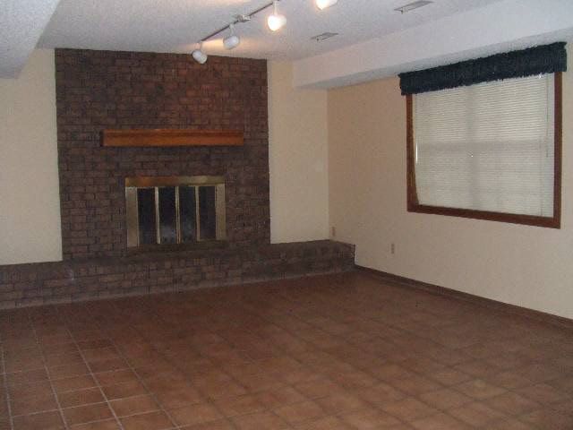 314 Pineview Dr, Andover, KS 67002
