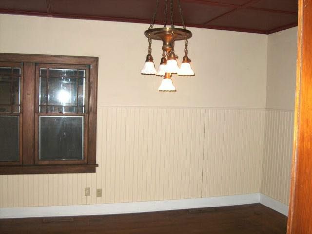 126 E 1st, Newton, KS 67114