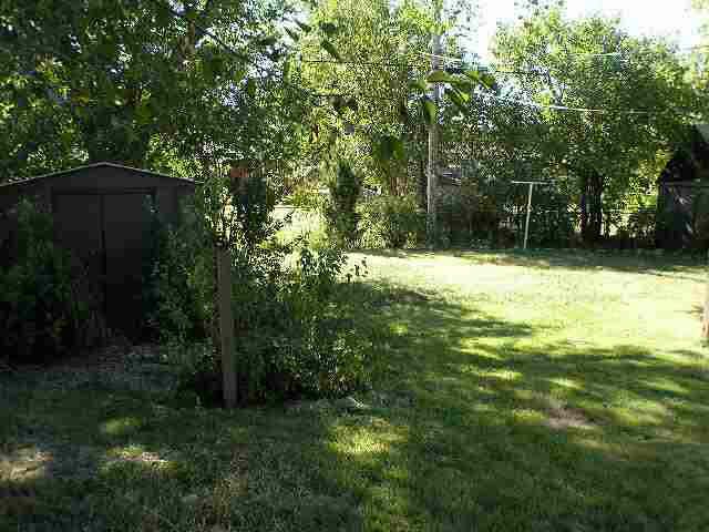 528 S Drury Ln, Wichita, KS 67207