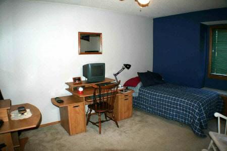 215 Lakeside Ct, Andover, KS 67002