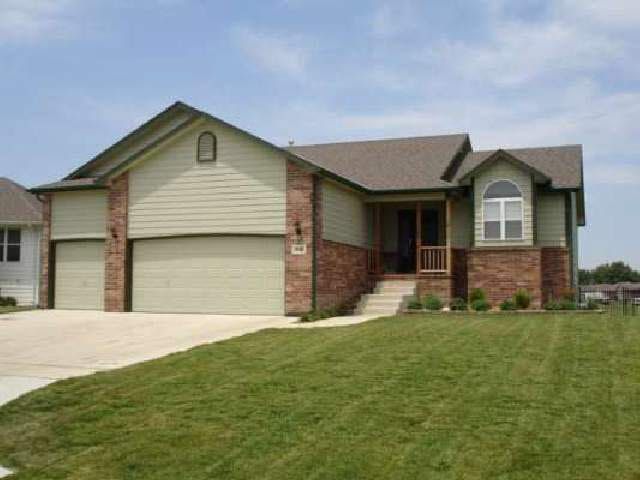 530 W Goff, Valley Center, KS 67147