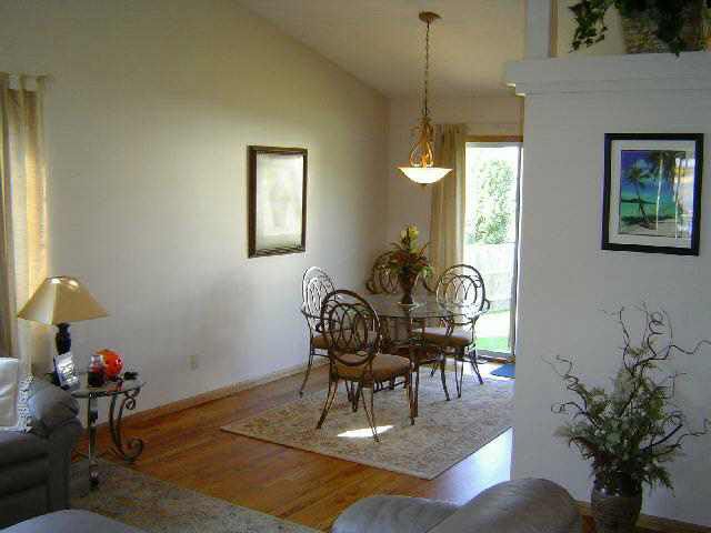 8922 W Meadow Knoll, Wichita, KS 67205