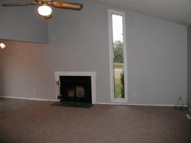 2015 N Rosewood Ct, Derby, KS 67037