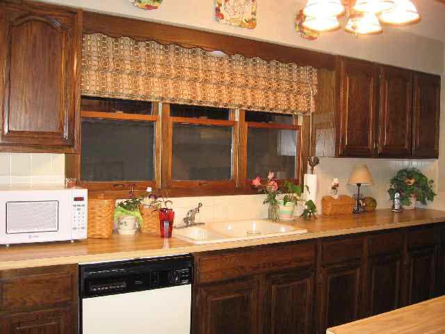 2035 S Capri Ct, Wichita, KS 67207