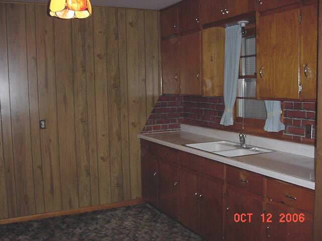 1306 S Bonn, Wichita, KS 67213