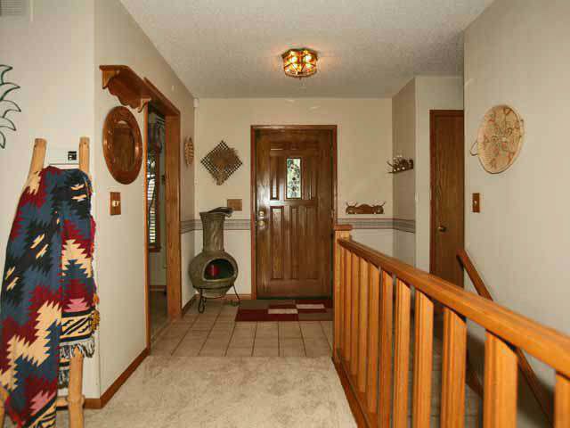 111 N Pine Grv, Wichita, KS 67212