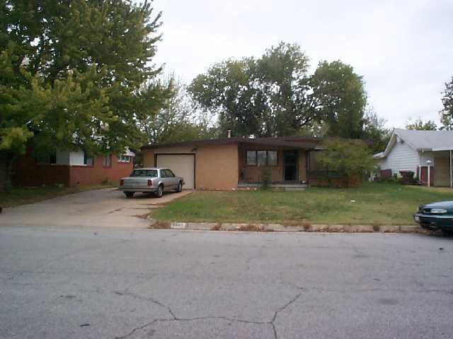 2840 S Bennett, Wichita, KS 67217