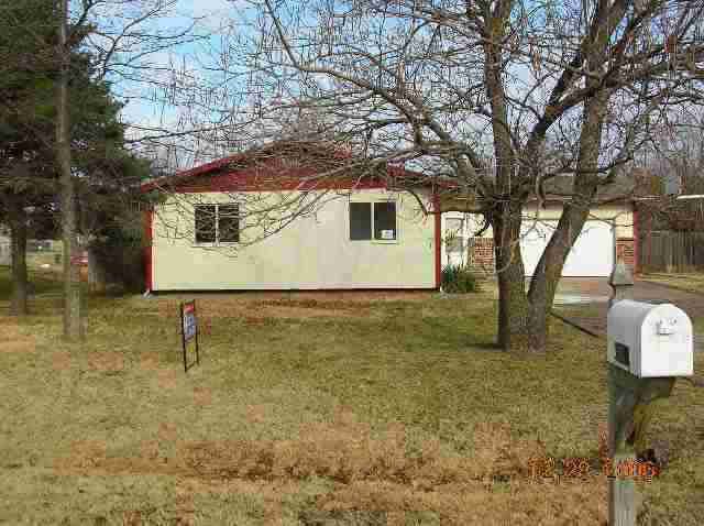 330 E Young St, Rose Hill, KS 67133