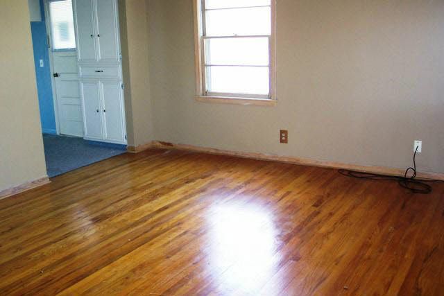 801 W Mona Ln, Wichita, KS 67217