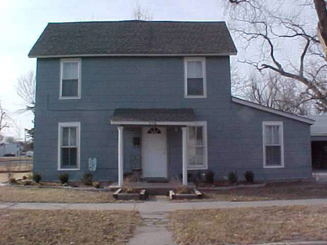 130 E 2nd, Newton, KS 67114