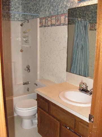 7318 E 30th Cir, Wichita, KS 67226