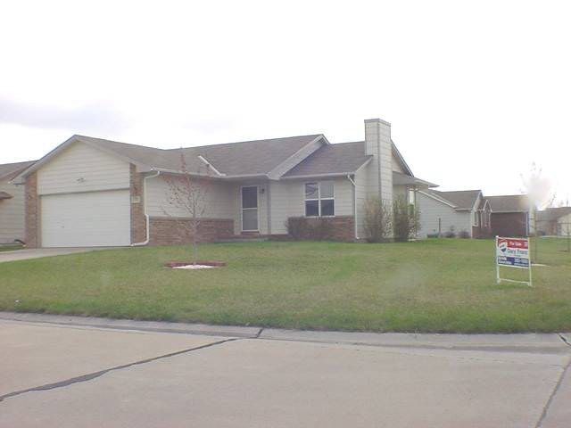 329 Sheffield St, Newton, KS 67114