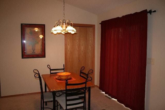 1231 N Timberleaf Dr, Derby, KS 67037