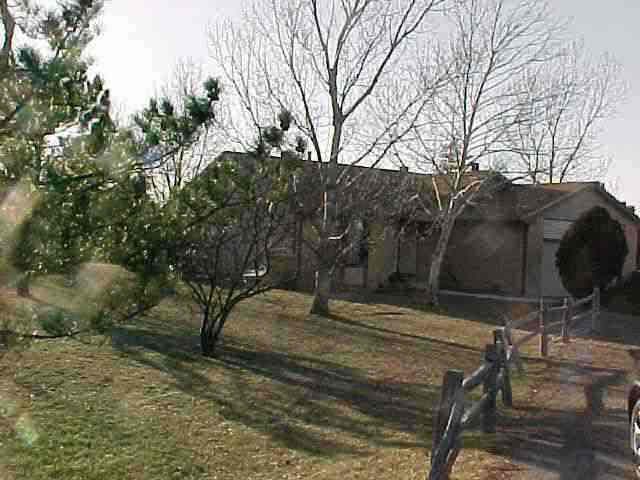 12201 Fireside Ct, Derby, KS 67037