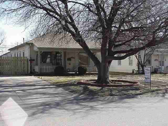 154 S Georgie, Derby, KS 67037