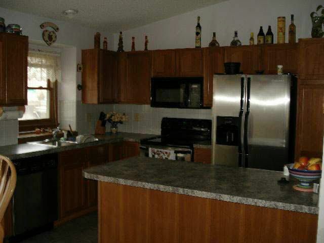 5338 S Market Cir, Wichita, KS 67216