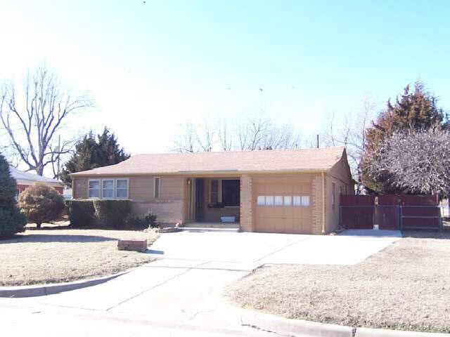 2801 S Larkin, Wichita, KS 67216