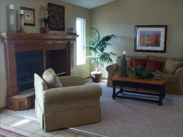 2043 Brookstone, Derby, KS 67037