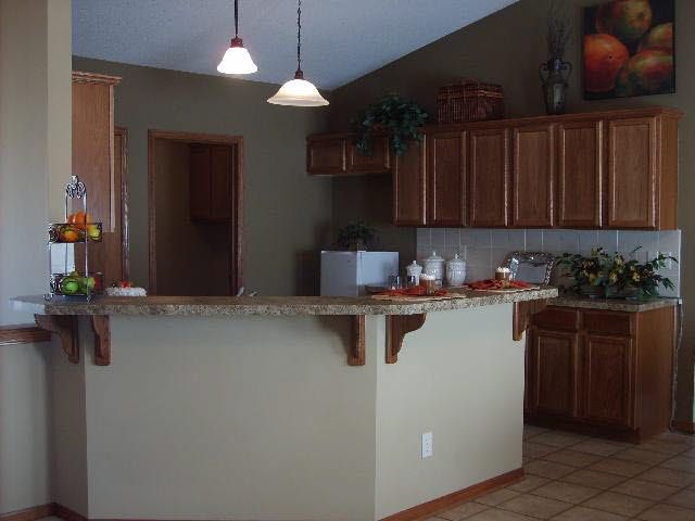 2043 Brookstone, Derby, KS 67037
