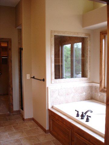 1432 E Timber Falls Ct, Andover, KS 67002