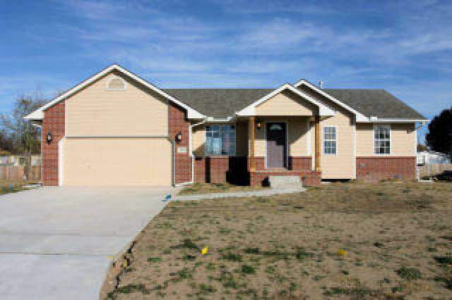 1318 E Mona, Wichita, KS 67216