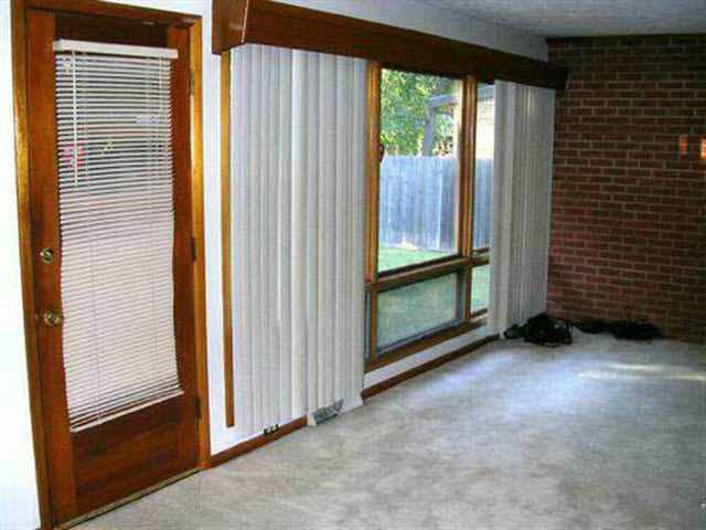1817 N Edgemoor, Wichita, KS 67208