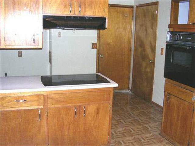1817 N Edgemoor, Wichita, KS 67208