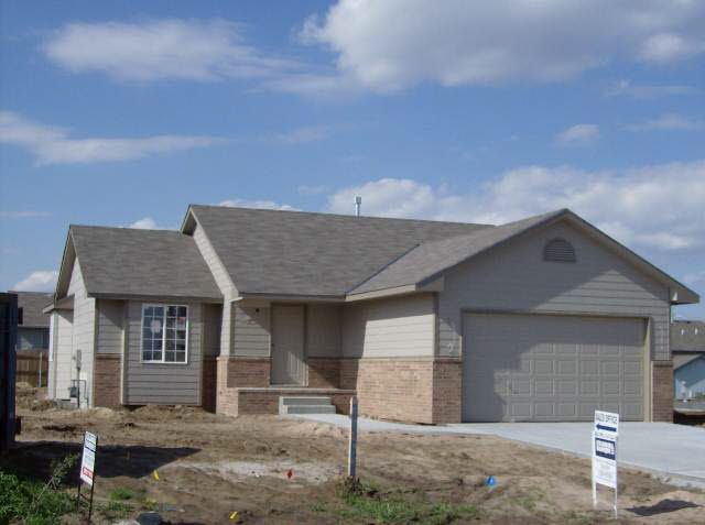 351 Riley, Haysville, KS 67060