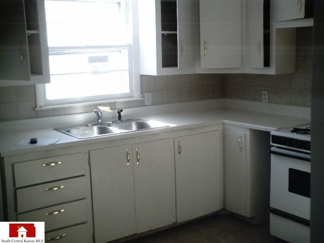 2404 S Everett, Wichita, KS 67201