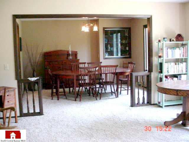6601 E 1st, Newton, KS 67114