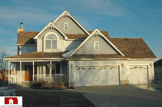 124 Springwood Dr, Derby, KS 67037